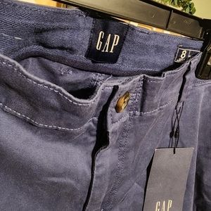 Like New  Womens Gap Relaxed Girlfriend Pants. Size 8. Blue